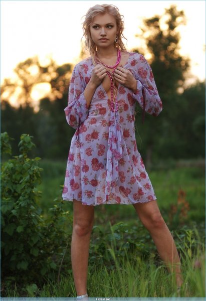 Пьяная и развратная блондинка (15фото)