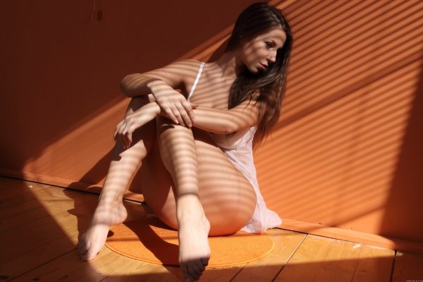 Кошечке срочно нужен парень