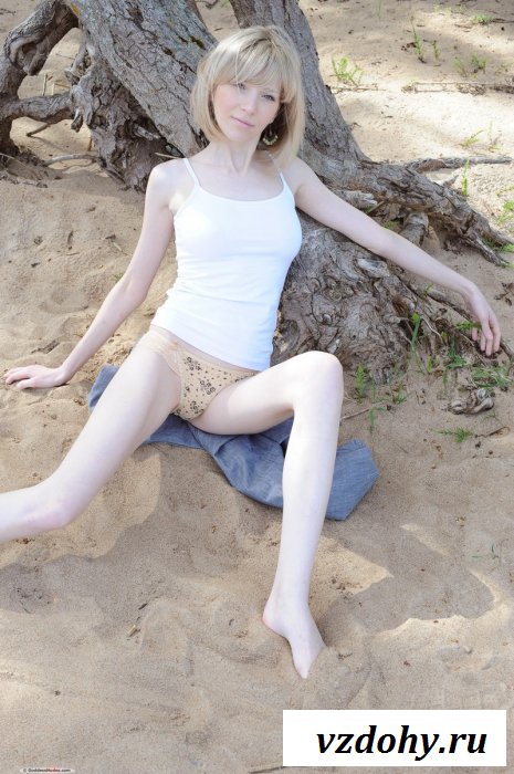 Пизда в сосновом лесу.