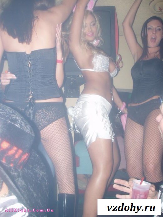 Любительские фотографии сексуальных подружек (10 фотографий)