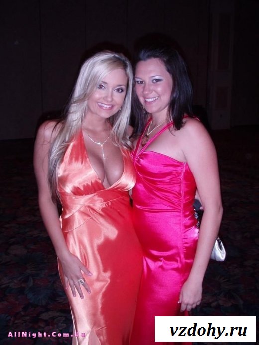 Любительские фотографии сексуальных подружек (10 фотографий)