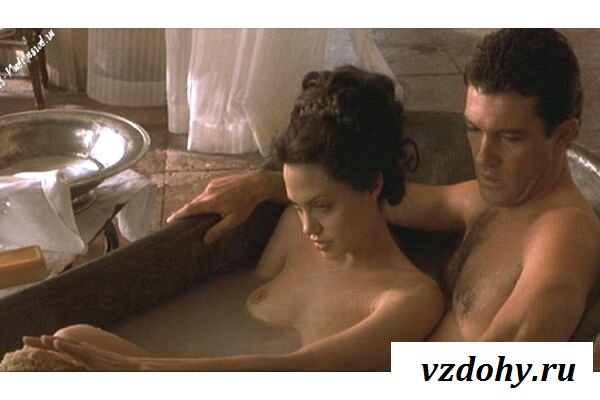 Большие голые сиськи красотки