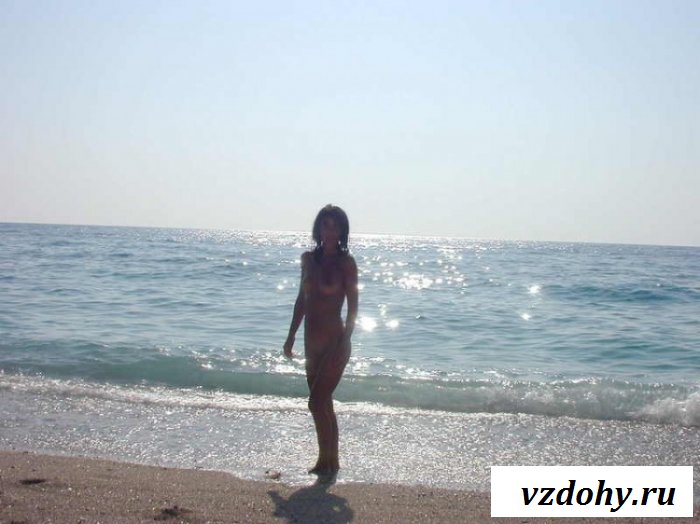 Красотка в море как русалка