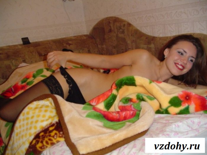 Гламурная девица собирается на прогулку