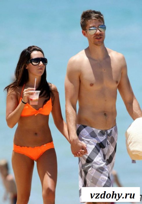 Аппетитная Эшли Тисдейл в гриме