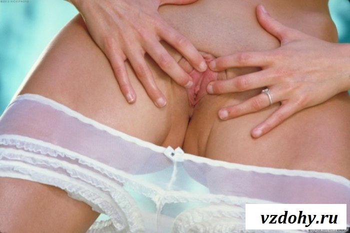 Стильная красотка заводит с первого взгляда