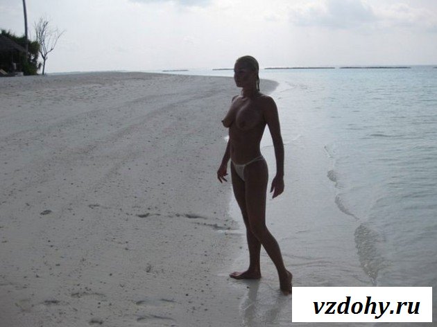 Отдых с голой Настей Волочковой Отдых с голой Настей Волочковой