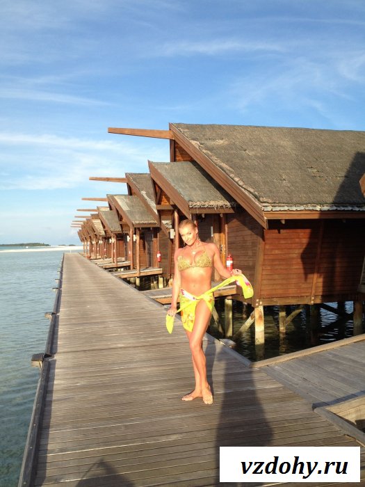 Волочкова была замечена голая на пляже