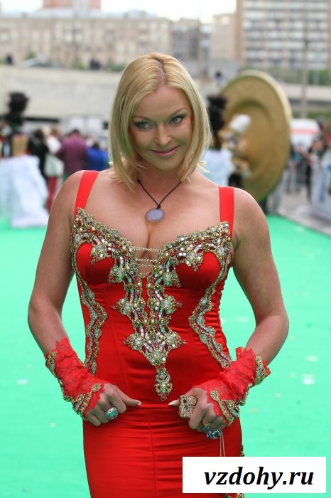 Отдых с голой Настей Волочковой