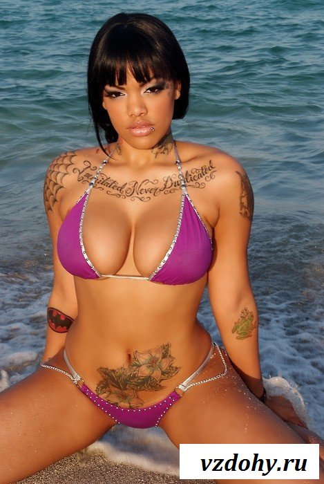 Обнаженные негритоски на пике сладости