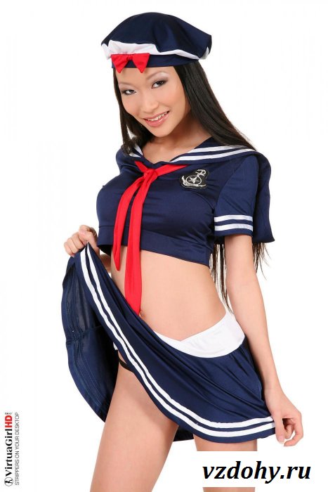 Голая сексапильная азиатка из морфлота