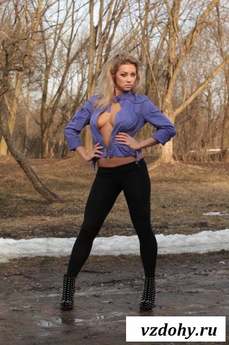 Нежные фото голой знаменитости Полины Логуновой