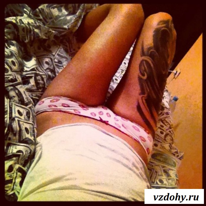 Нежные фото голой знаменитости Полины Логуновой