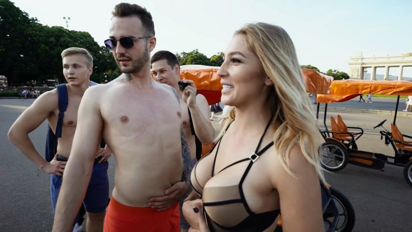 Голая Настя Ивлеева Орел и Решка