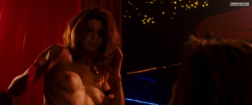 Мариса Томей в фильме Рестлер голая