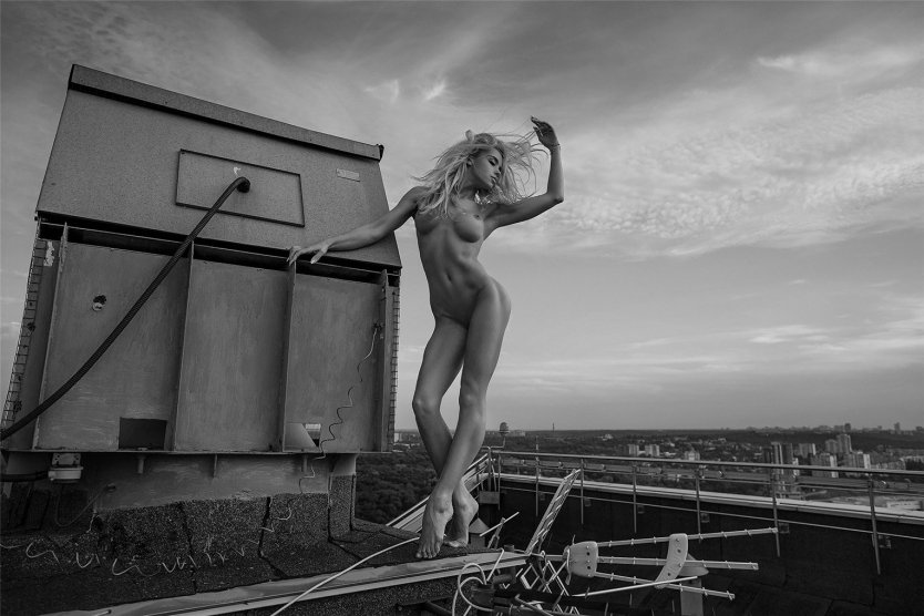 Поппи Джексон на крыше