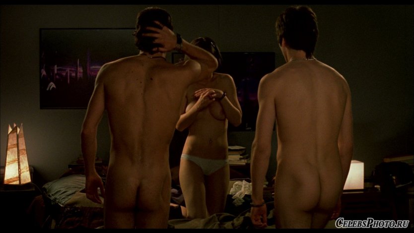 Ана де Армас топлес