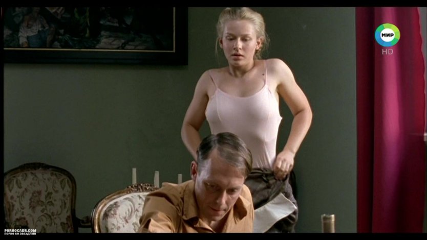 Юлия Пересильд грудь край