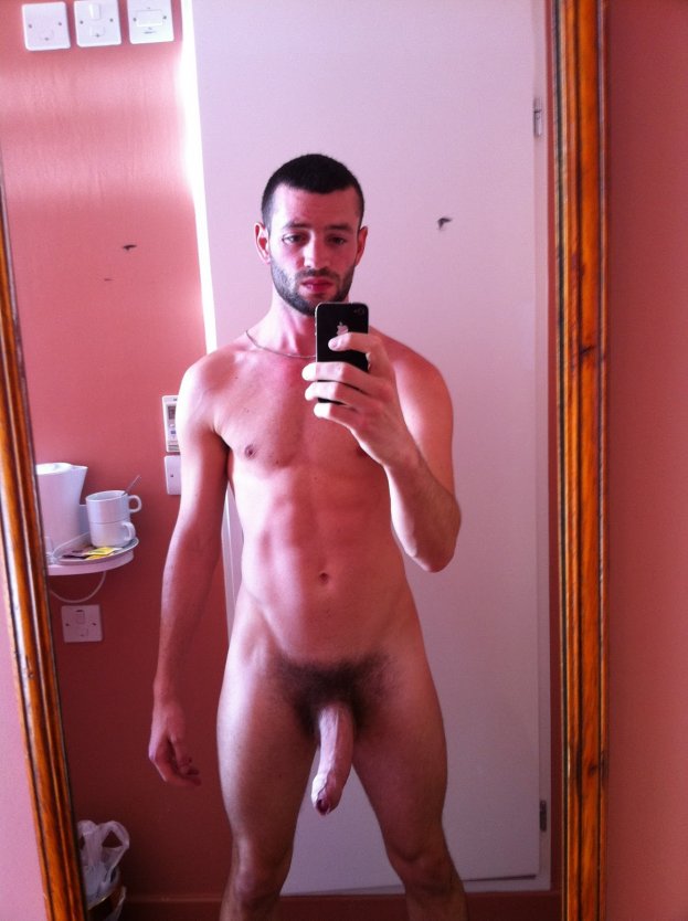 Мужские эротические селфи