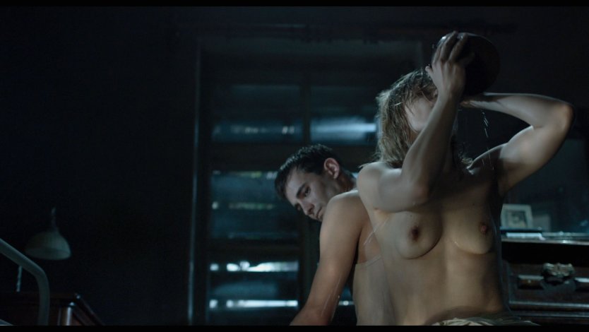 Юлия Пересильд голая в фильме