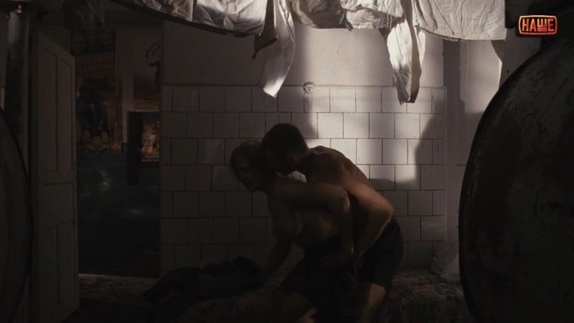 Ю́лия Серге́евна Переси́льд nude