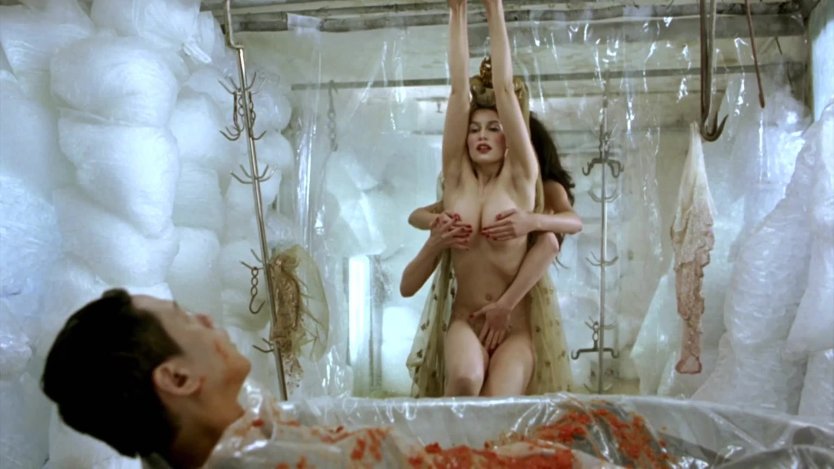 Летиция Каста лицо фильм голая