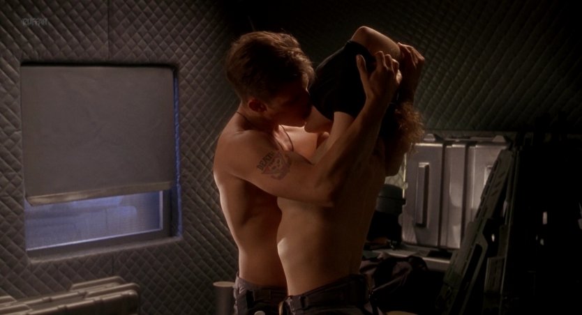 Звездный десант фильм 1997 Дина Мейер