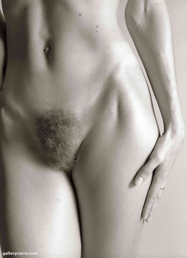 Девушки с интимными стрижками мастурбация