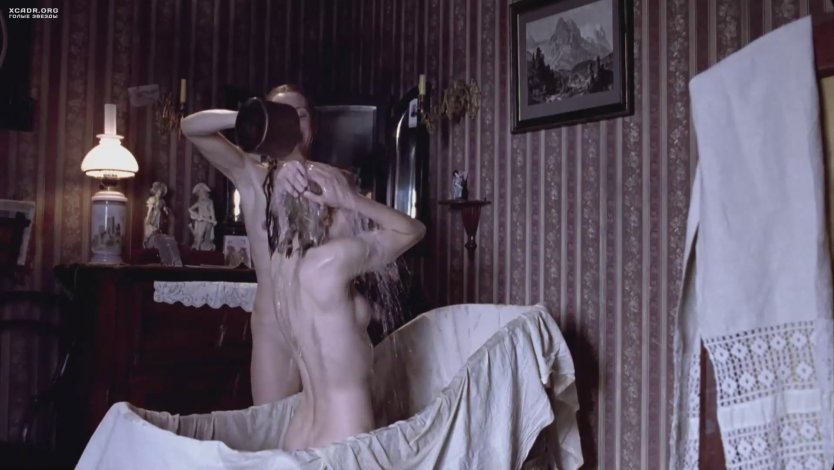 Голая Ингеборга Дапкунайте в фильме Морфий 2008 года Россия