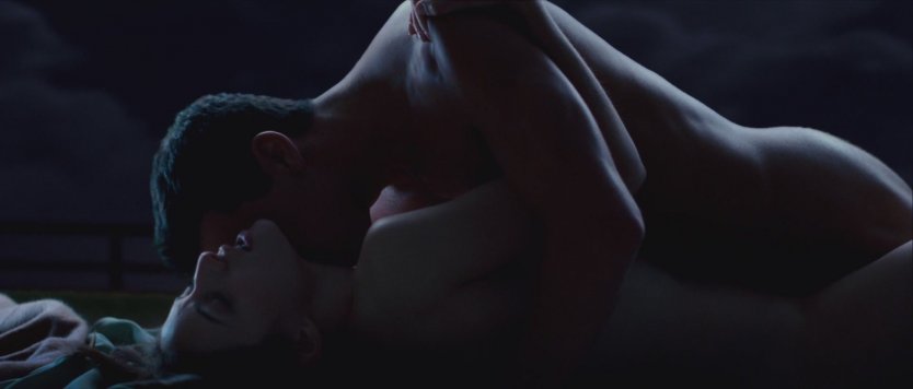 Эротические сцены Марии Вальверде