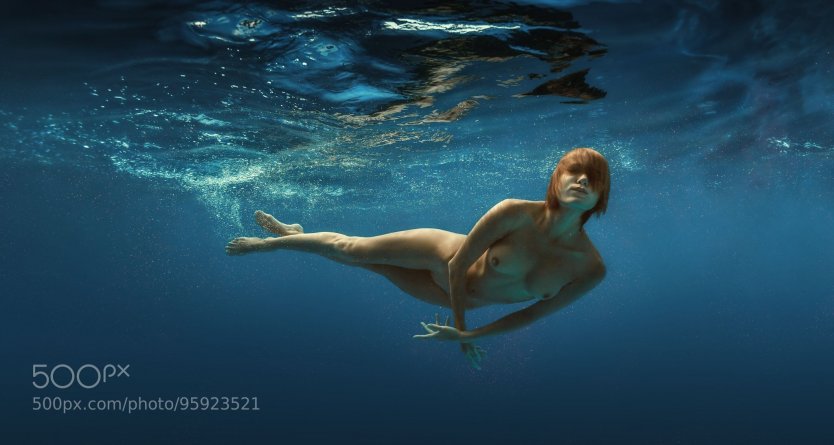Подводные съемки ню