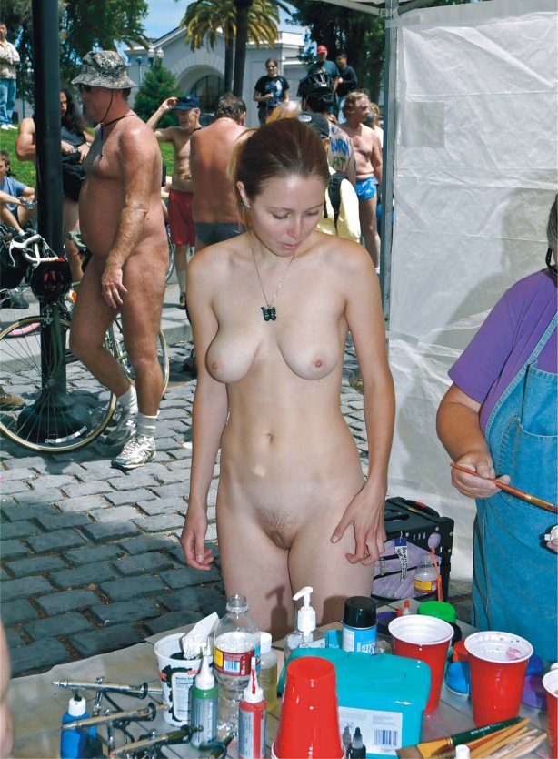 Семейный нудизм боди арт