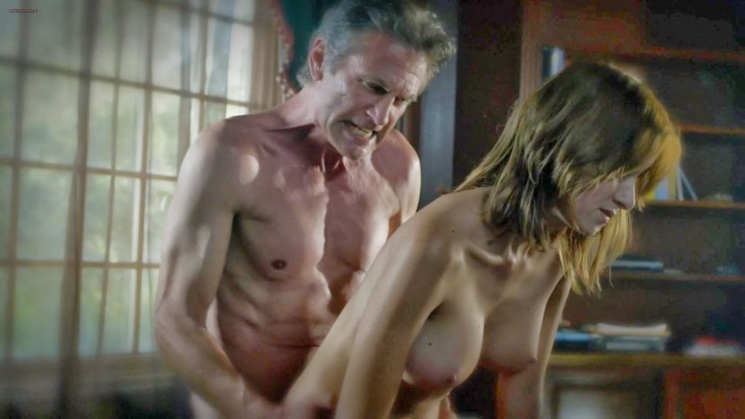 Сара Малакул Лэйн голая