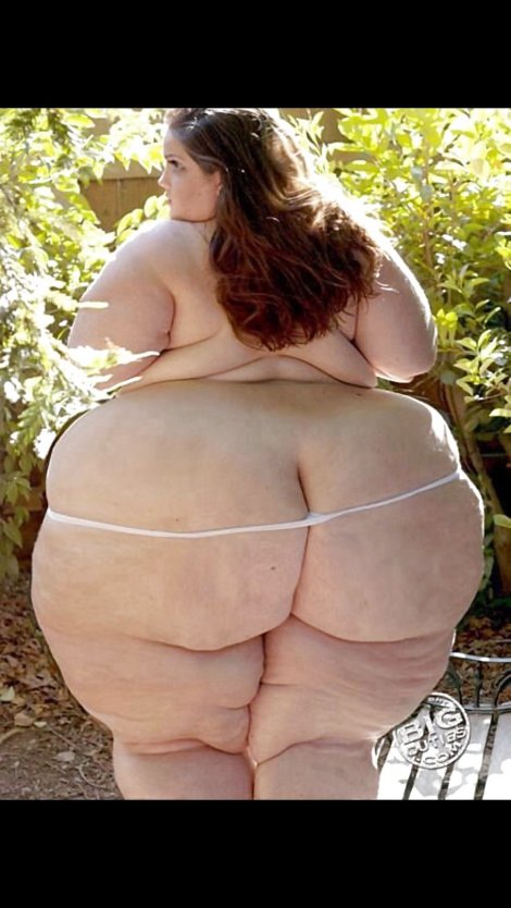Огромная толстая задница