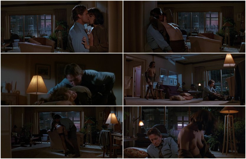 Джинн Трипплхорн в купальнике