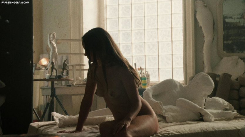 Оливия УАЙЛДУАЙЛД голая в фильме