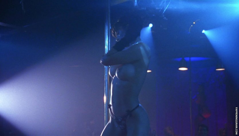 Деми Мур стриптиз 1996 nude