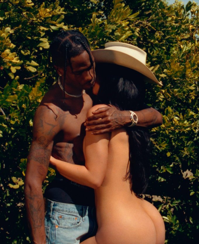 Кайли Дженнер голая ню