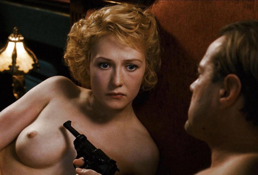 Кэрис Ван Хаутен грудь