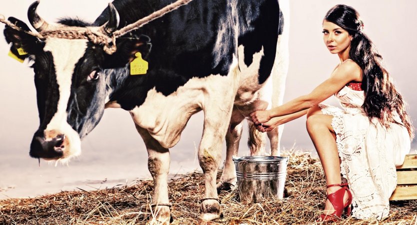 Кончил в сисястую доярку