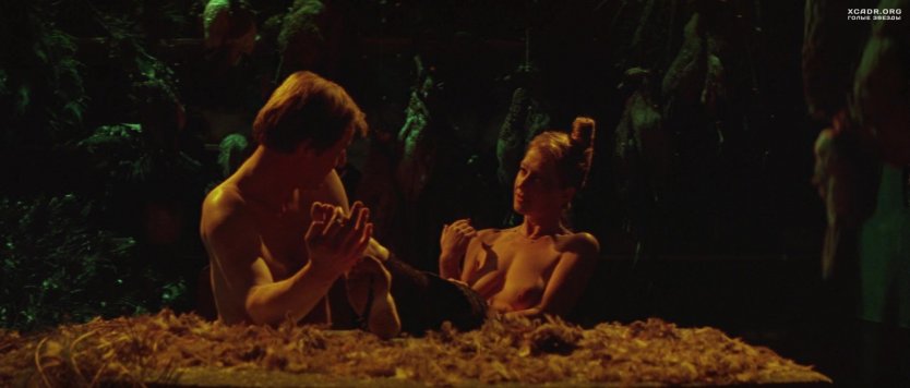 Саския Викхэм (Saskia Wickham) nude