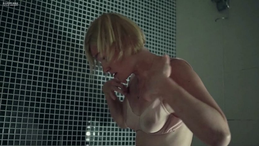 Виктория Толстоганова топлесс