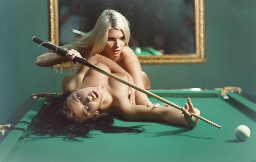 Борьба голых японок в масле