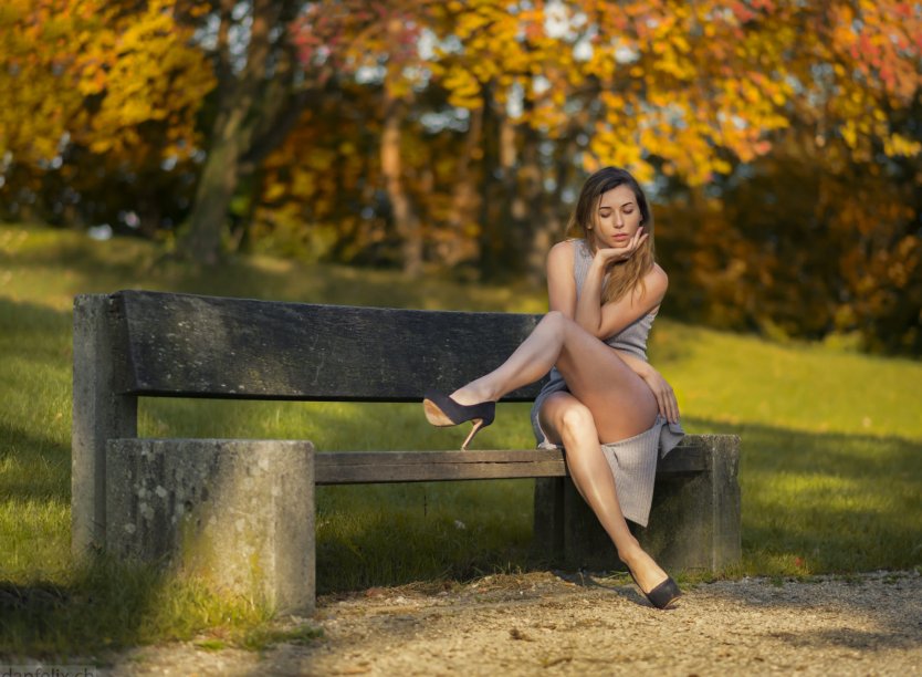 Эротическая фотосессия в парке