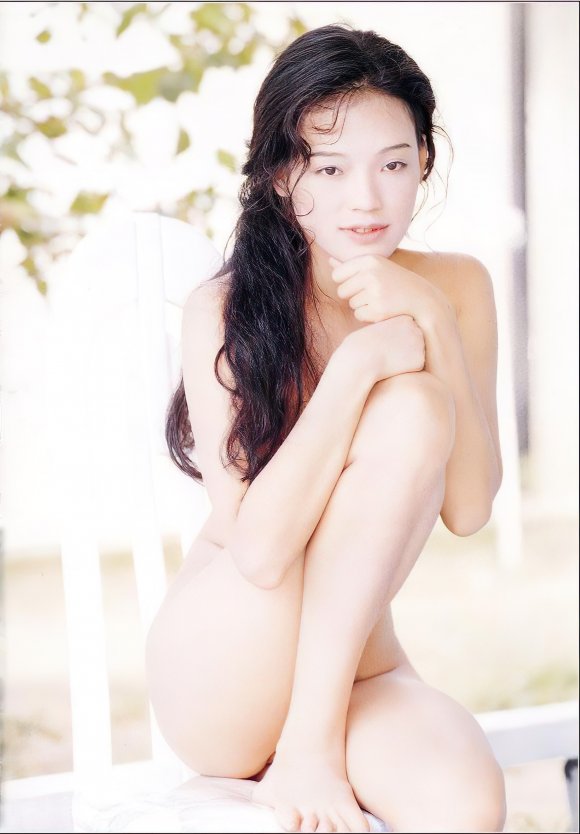 Попка Шу Ци в перевозчике