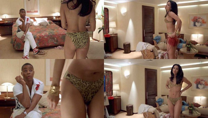 Киле Санчес топлесс