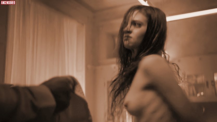 Индия Джой Айсли India Joy Eisley nude