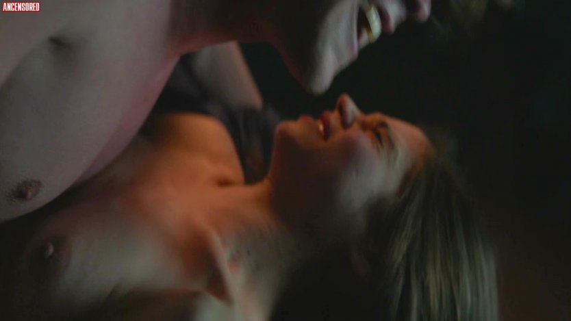 Индия Джой Айсли India Joy Eisley nude