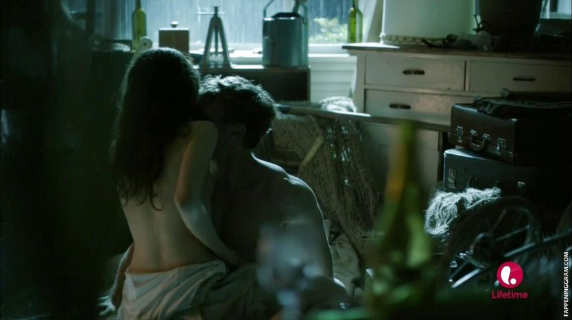 Индия Джой Айсли India Joy Eisley nude