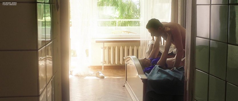 Мария Белло голая в фильме